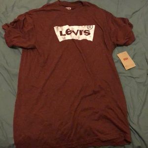 Red M Levi’s shirt NWT